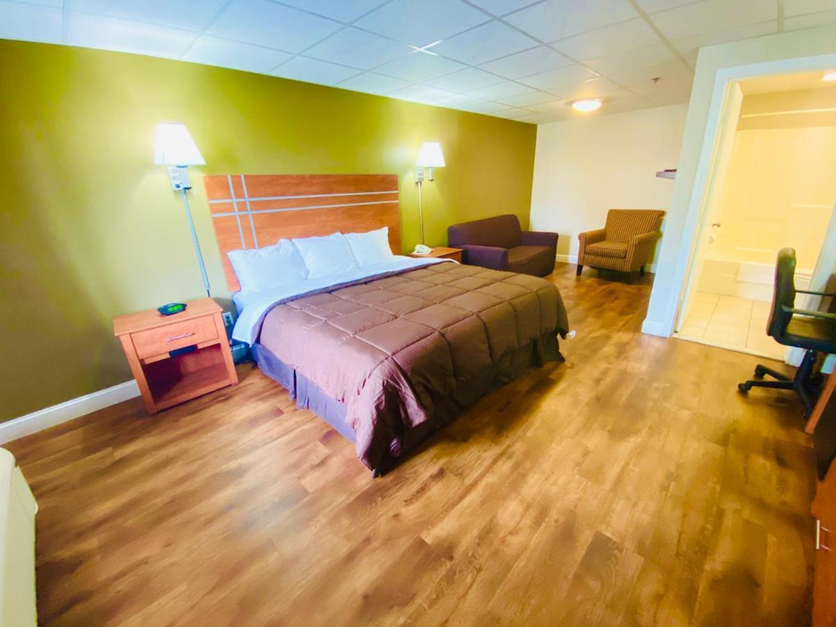 Rodeway Inn Swansea Екстериор снимка