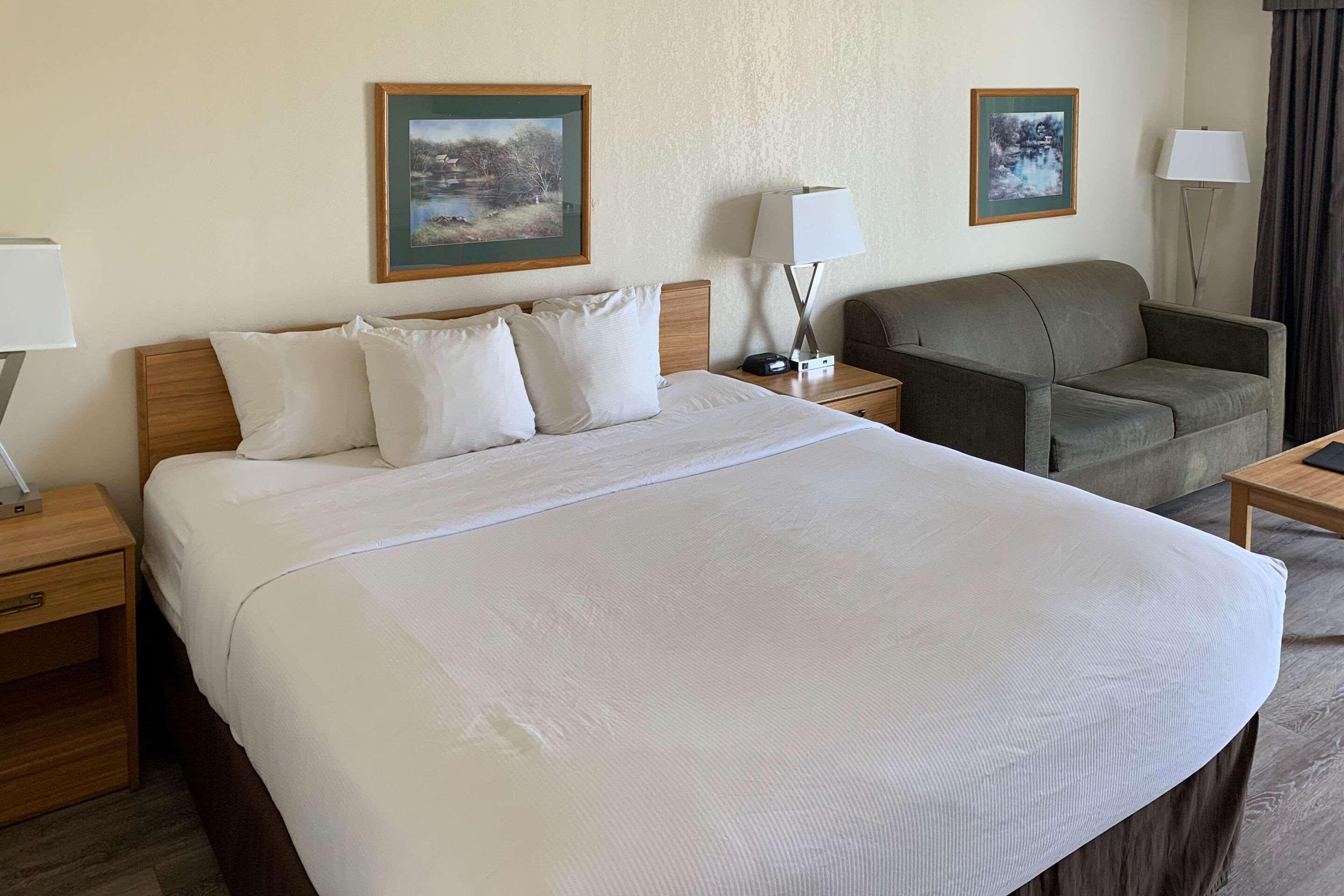 Rodeway Inn Swansea Екстериор снимка