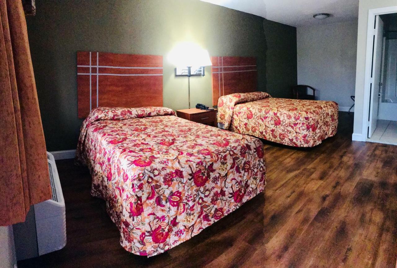 Rodeway Inn Swansea Екстериор снимка